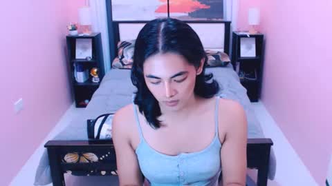 miamoreamara69 online show from August 12, 10:34 pm