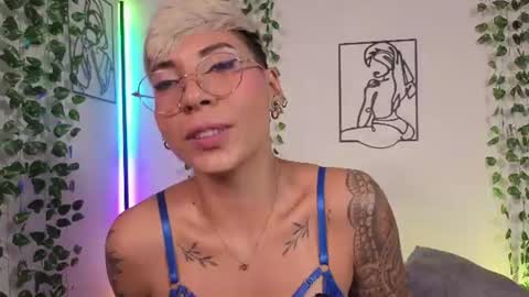 Mia Morgann online show from August 17, 1:49 pm