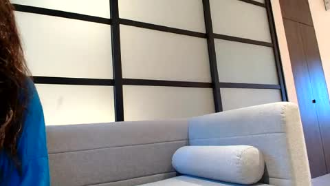 MiaMuffn online show from August 10, 11:50 pm