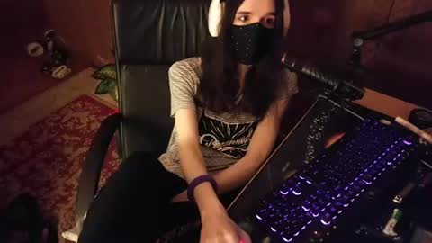 Kristien online show from July 16, 8:20 pm