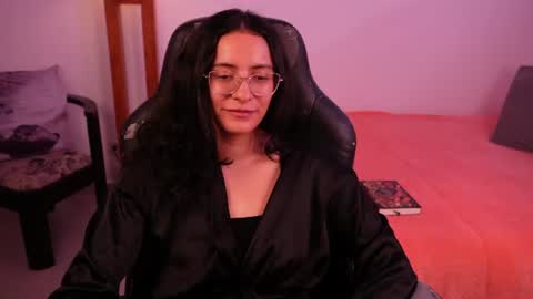 MiaPortman Independent model online show from August 14, 3:37 pm