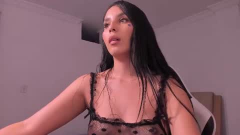 Mia Quevedo online show from July 9, 4:56 pm