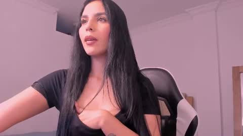 Mia Quevedo online show from July 15, 5:36 pm
