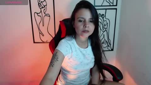 miarobinn_ online show from August 9, 11:11 am