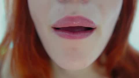 Mia online show from July 28, 6:52 am