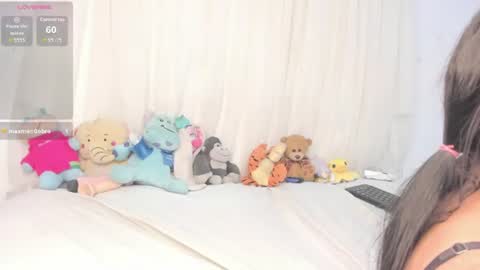 Mia online show from July 25, 6:17 am