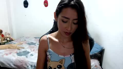 mia online show from July 25, 2:15 am