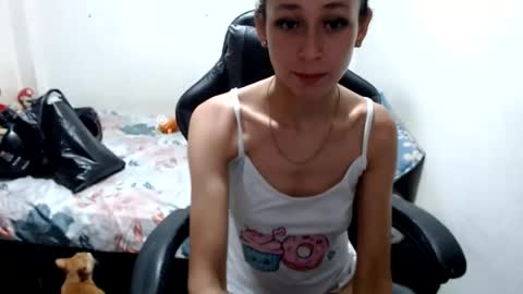 mia online show from July 29, 2:29 am