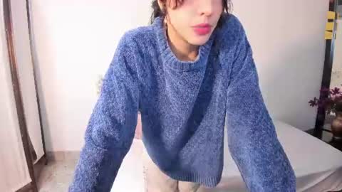 miaturner8 online show from July 27, 5:18 pm