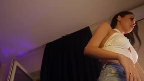 Kimmy online show from August 14, 1:20 am