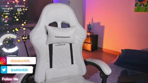 Mia Villalobos online show from July 28, 3:56 am