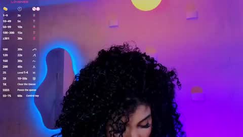 Mia online show from August 8, 8:47 am