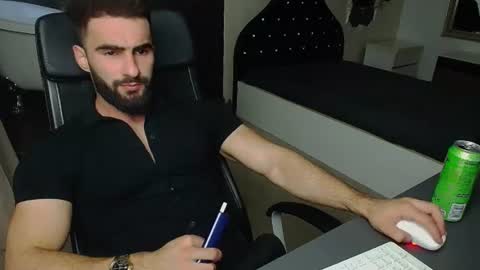MicahLane online show from July 28, 3:01 am