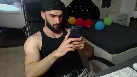 MicahLane online show from August 7, 4:56 am