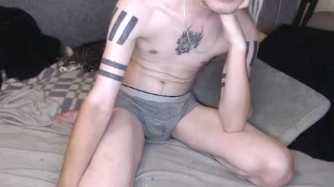 michael_danymans online show from August 14, 6:33 pm