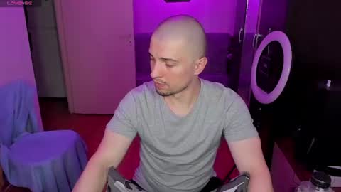 Michael online show from August 10, 6:53 pm