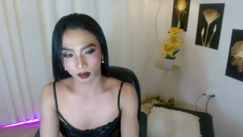 michaelagoddess online show from July 27, 3:39 pm