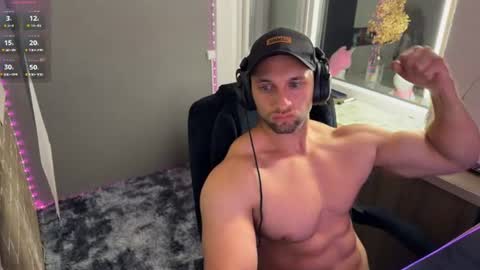 michaelbradley_for_u online show from August 13, 8:56 pm