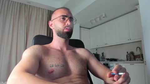 MichaelEvansx online show from July 22, 7:16 pm