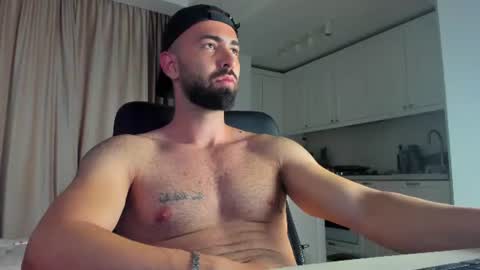 MichaelEvansx online show from July 22, 10:23 pm