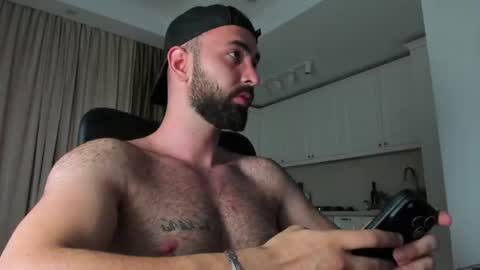 MichaelEvansx online show from July 30, 7:53 pm