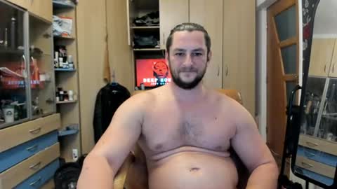 michaelragnar90 online show from August 3, 1:07 pm