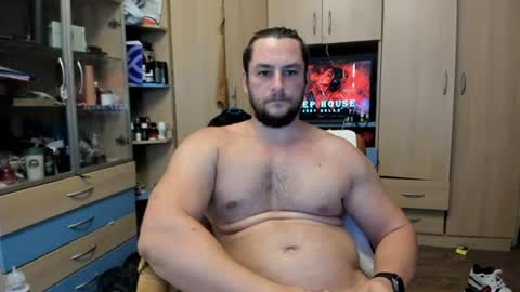 michaelragnar90 online show from August 7, 1:44 pm