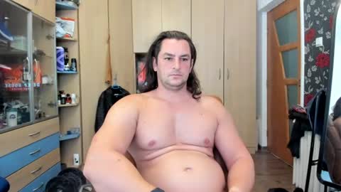 michaelragnar90 online show from August 12, 5:54 am