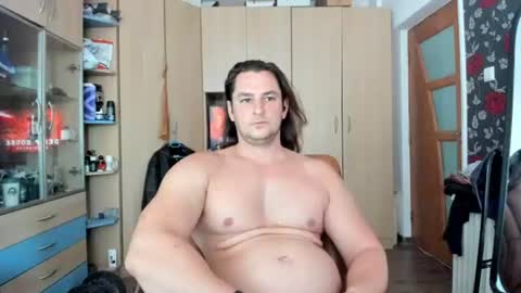 michaelragnar90 online show from August 12, 7:22 am