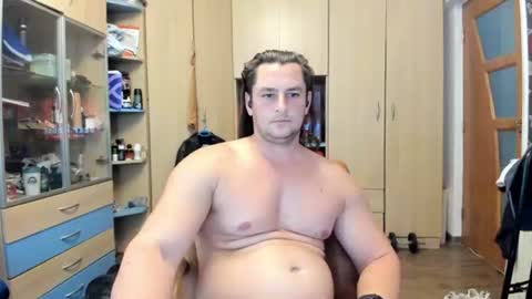 michaelragnar90 online show from August 12, 1:46 pm