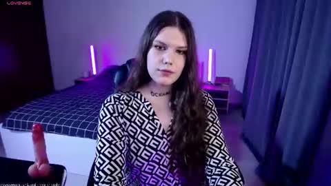 micheledoll online show from June 17, 8:08 pm