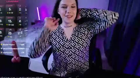 micheledoll online show from August 4, 9:12 pm