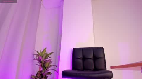 michell_777 online show from July 25, 12:47 am