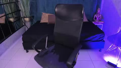 Michell  online show from July 30, 4:09 am
