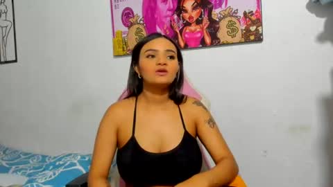 michell_smiths online show from July 19, 4:47 am