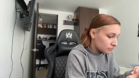 Michell online show from August 6, 5:56 pm