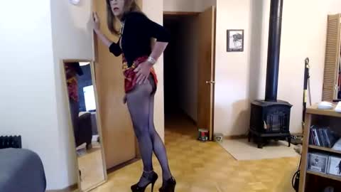 Michelle online show from August 5, 4:49 pm