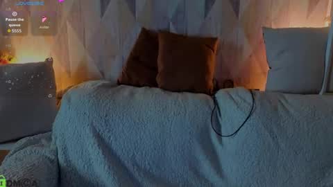 michelle_blond online show from August 14, 1:09 am