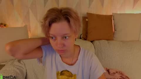 michelle_blond online show from August 16, 1:09 am