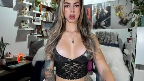 michelle apihel online show from July 14, 1:44 am
