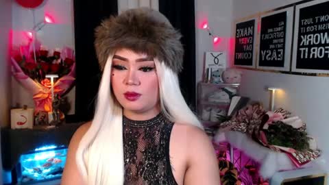 michellechannelxxx online show from August 28, 4:05 pm