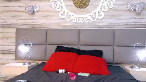 Michelle online show from August 18, 1:28 pm