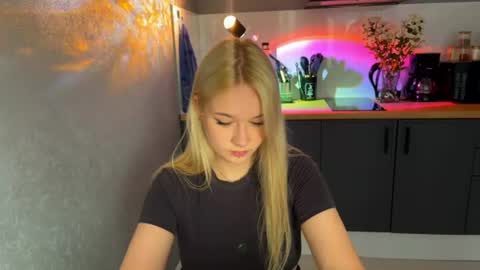 Michelle3 online show from July 26, 5:23 am