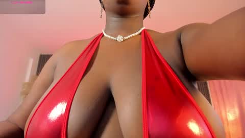 michellepreston_ online show from August 8, 12:16 pm