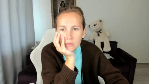 Michelle online show from August 16, 5:00 am