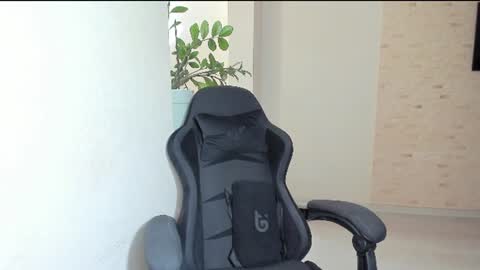 Michellee online show from July 26, 12:32 pm