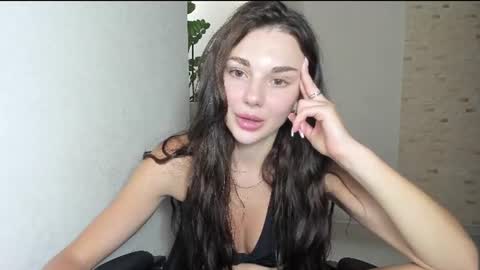 Michellee online show from July 31, 12:33 pm