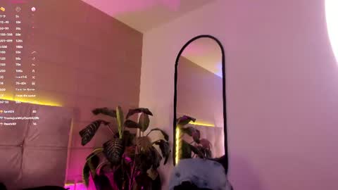 michonne_09 online show from August 14, 10:30 am
