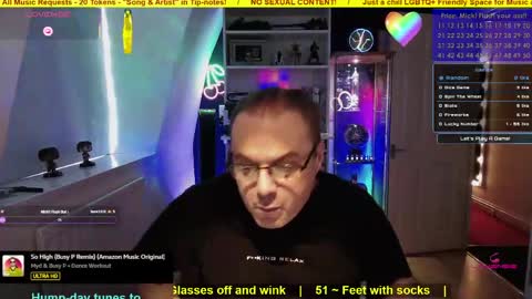 Professional Moderator  Mick Mickey online show from May 6, 6:53 pm