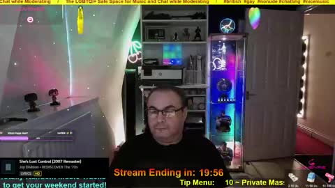 Professional Moderator  Mick Mickey online show from May 7, 7:37 pm